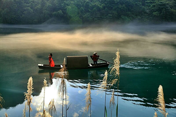 東江山水色1(大唐石門發(fā)電公司 李志剛攝).jpg