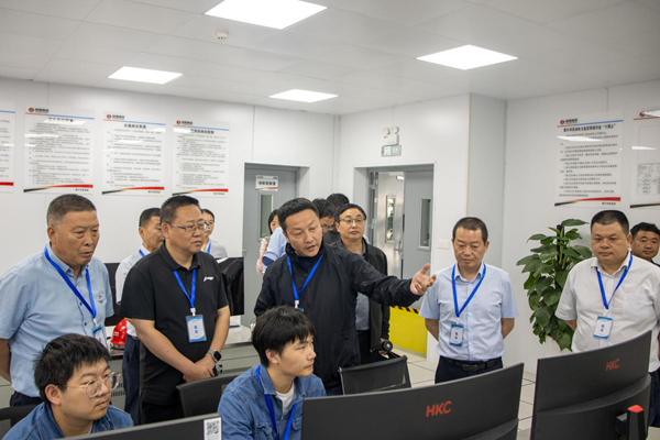 031748937264250654.jpg 新能源首發(fā)_副本.jpg