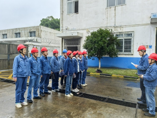 141763110677582376.jpg 141763110677582376.jpg